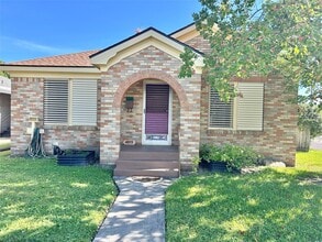 Building Photo - 4915 Houston Dr