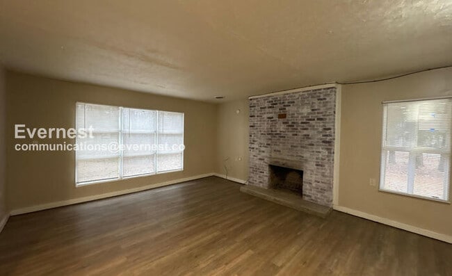 Foto del edificio - 12513 Jerry Dr