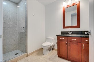 Building Photo - 4575 Dean Martin Dr