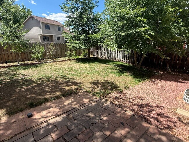 Building Photo - Updated 4 bedrooms, 3.5 bathrooms!