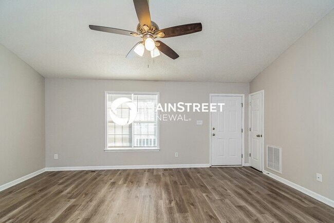 Foto del edificio - 3 Bedroom Pet-Friendly Home in Raleigh, NC with Main Street Renewal