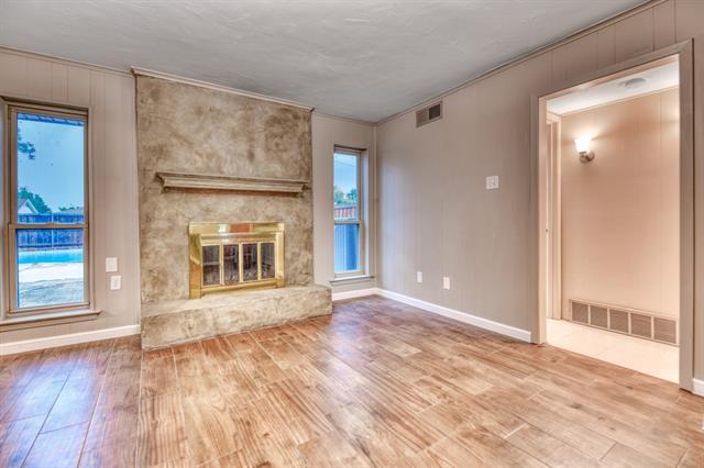 Building Photo - 1619 Marquette Dr