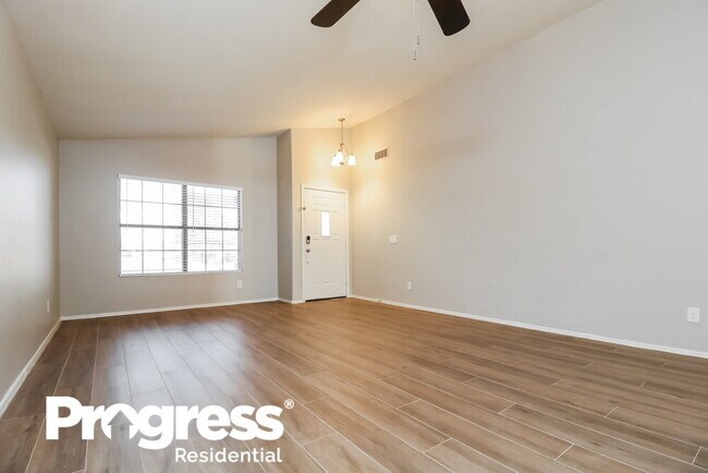 Building Photo - 15415 W Lea Ln