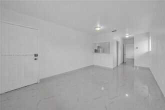 Building Photo - 1371 NW 3rd St