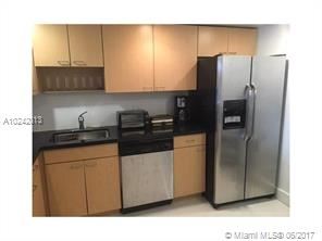 Foto principal - 2821 NE 163rd St