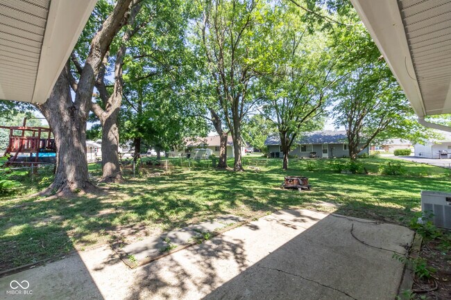 Foto del edificio - 9 Greenbriar Ln