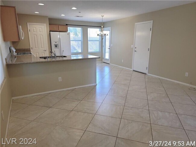 Building Photo - 3 BED, 2.5 BATH HENDERSON HOME IN GATED CO...