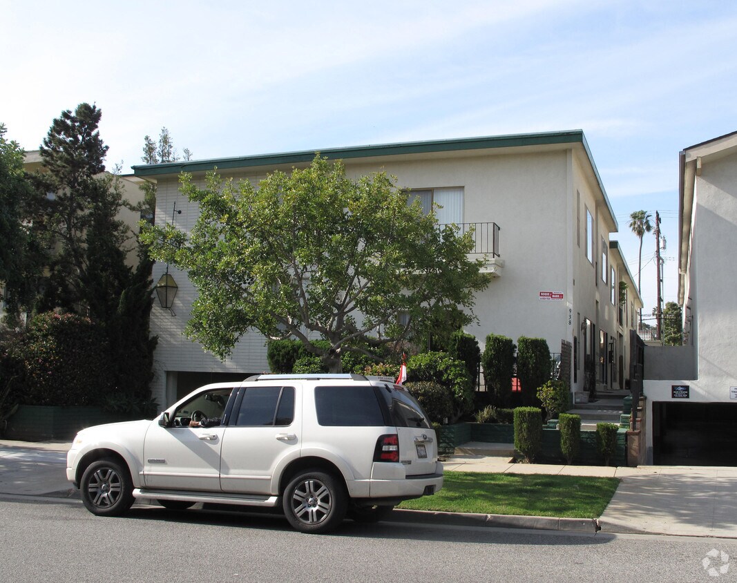 Building Photo - 938 10th St