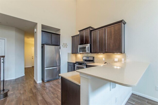 Building Photo - 2304 S Lakeline Blvd