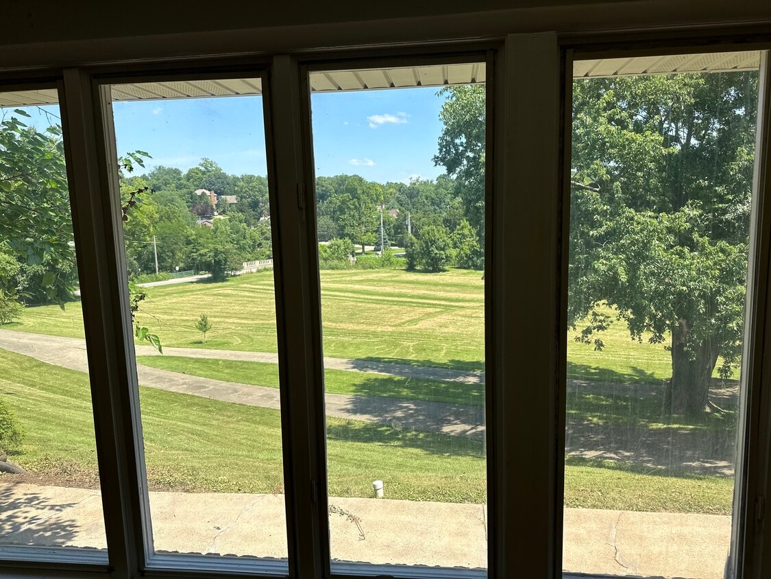 Photo - 1516 Schuff Ln (Louisville, KY)