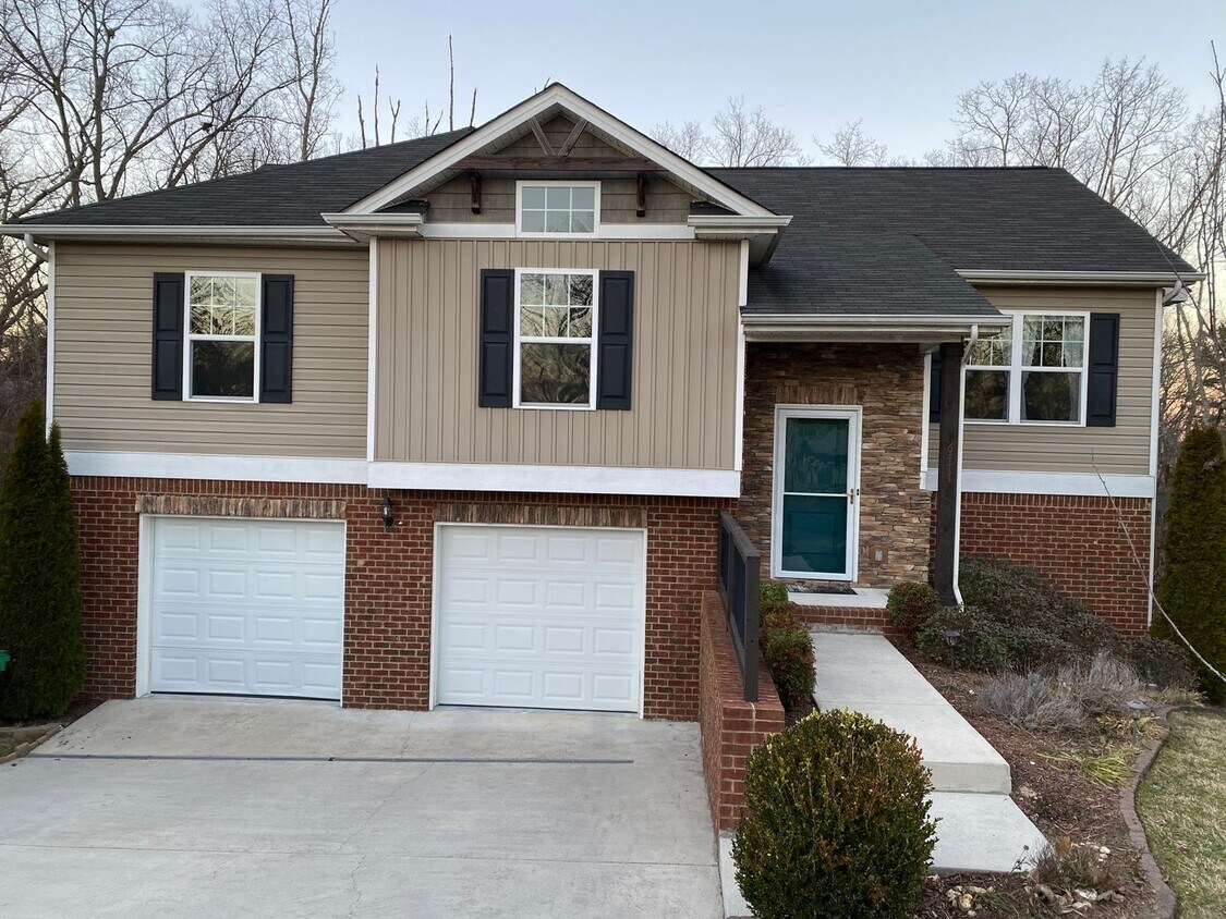 6477 Olin Ln, Ooltewah, TN 37363 House Rental in Ooltewah, TN