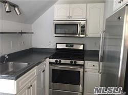 Foto del edificio - 279 Lake Shore Rd