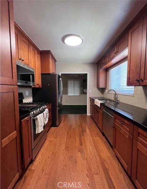 Foto del edificio - 5021 N Arroway Ave