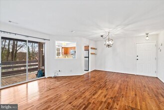 Building Photo - 11146 Beaver Trail Ct