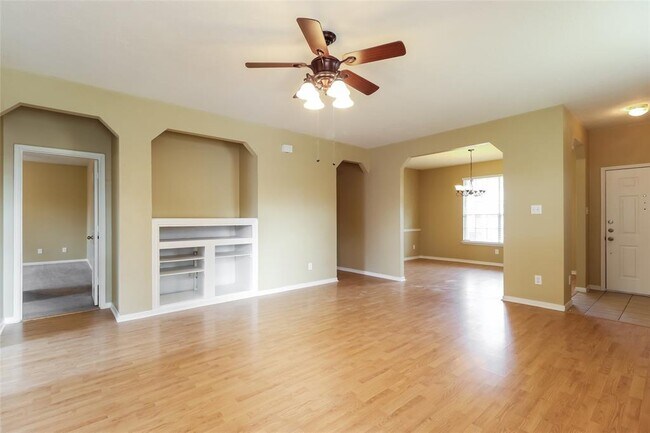 Building Photo - 918 Chapwood Ct