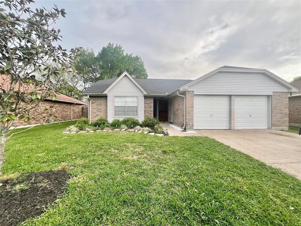 Primary Photo - 10840 E Idlewood Dr