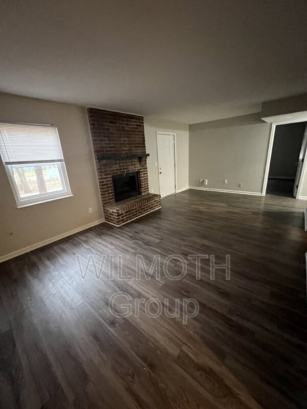 Building Photo - 1310 Millerwood Dr