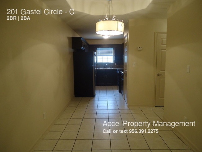 Building Photo - 201 Gastel Cir