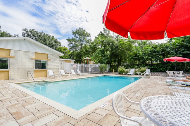 Building Photo - Cypress Glen