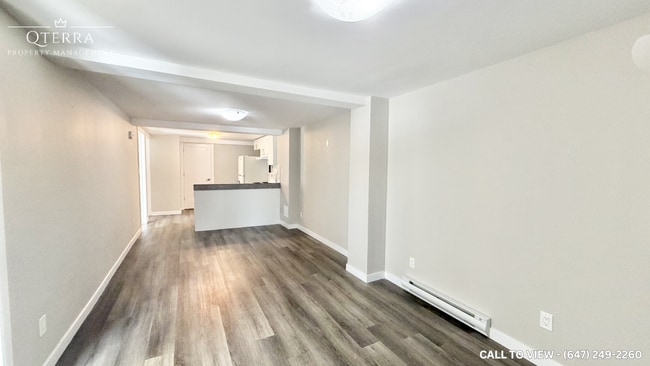 Building Photo - 142 Brock St