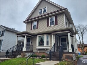 Building Photo - 110 Averill Ave