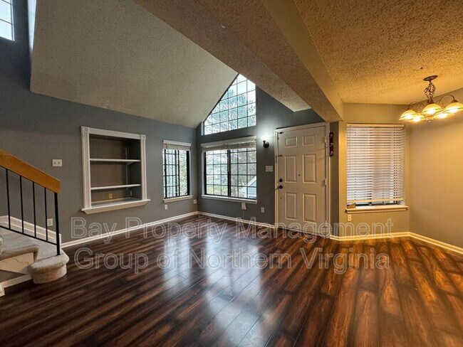 Foto del edificio - 6007 Ellesmere Ct