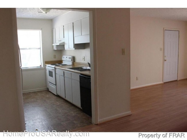 Building Photo - 3556 Torbay Dr