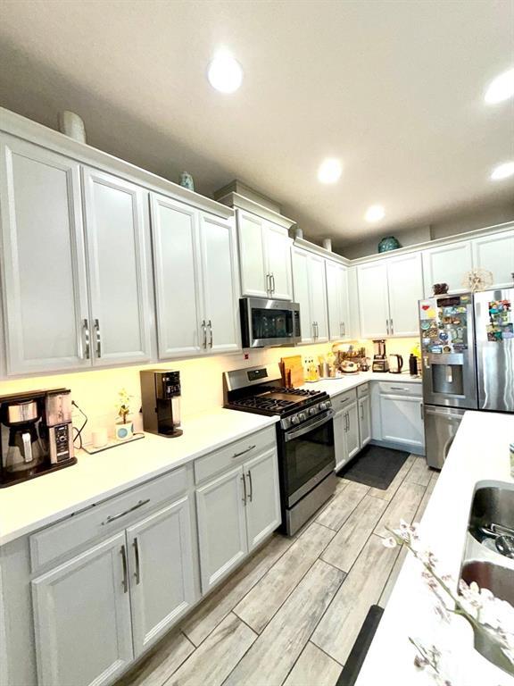 Building Photo - 204 Rustic Loop