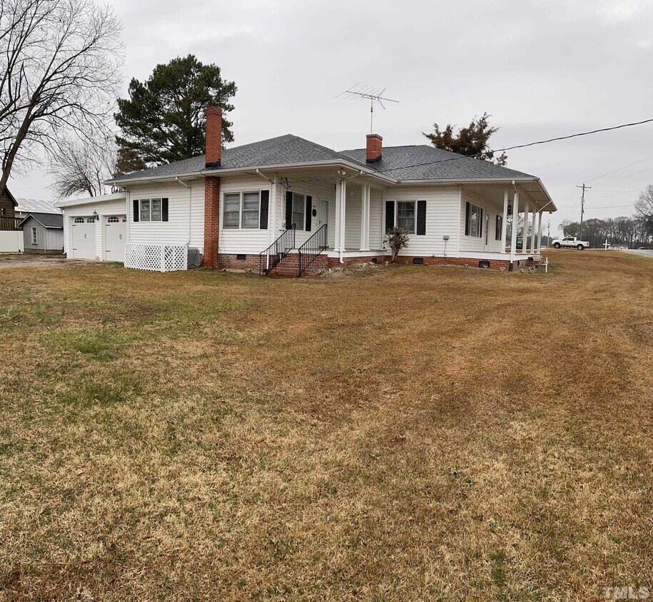 1356 Pearidge Rd, Angier, NC 27501 House for Rent in Angier, NC