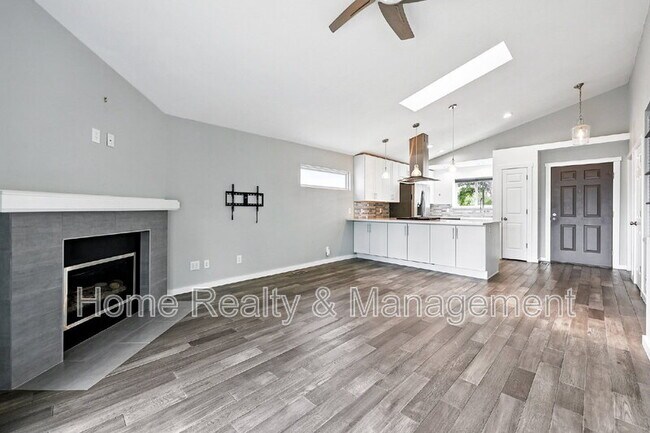 Foto del edificio - 13348 Ash Cir