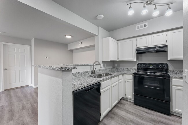 Foto del edificio - Creekside Clearing Apartments