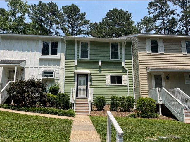 Building Photo - 5783 Forest Lawn Ct