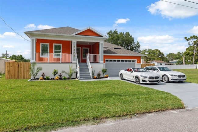 Building Photo - 8605 Inwood Dr