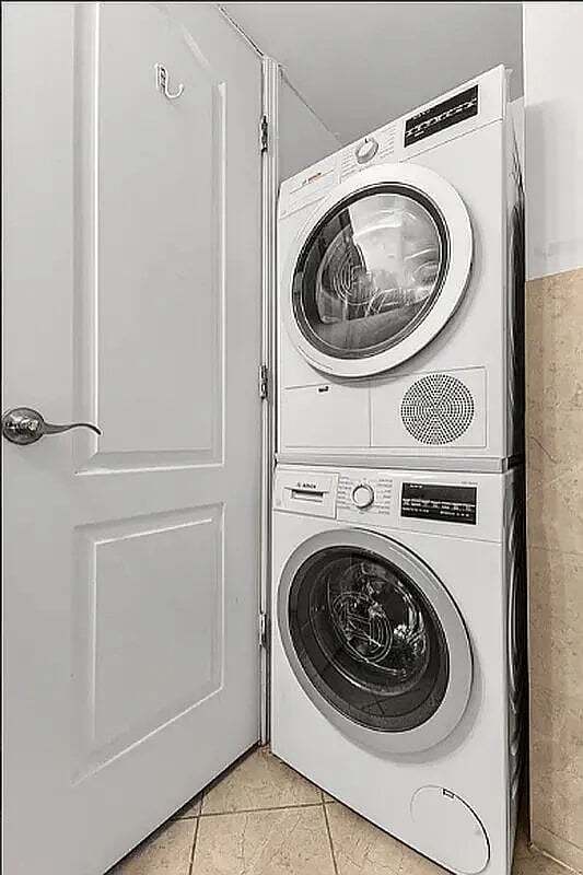 Foto del edificio - 722 10th Ave