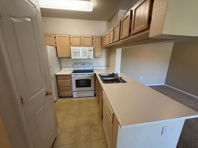 Foto del edificio - Cozy Condo in Ahwatukee