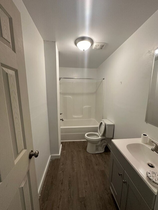 Building Photo - Pinewood Townhome Available Soon
