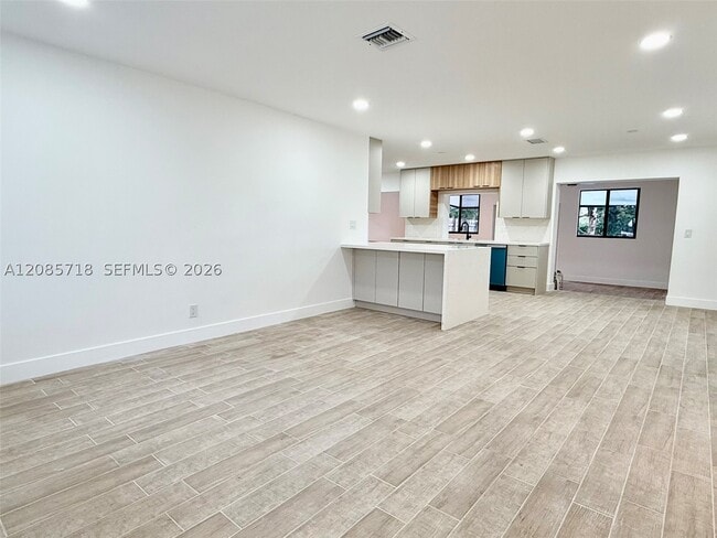 Building Photo - 2201 N 54th Ave