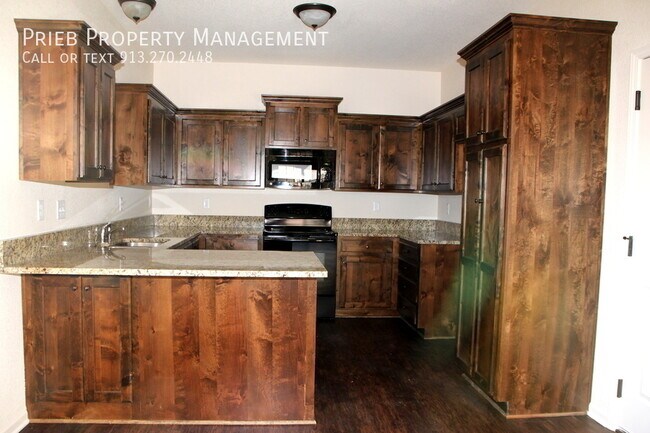 Foto del edificio - 21946 W 125th St