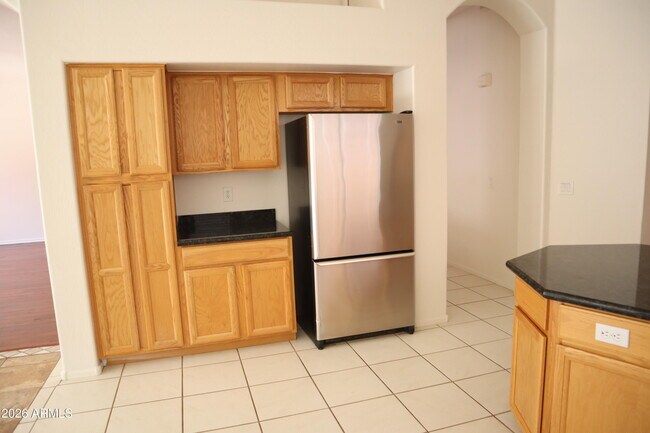 Building Photo - 3820 S Barberry Pl