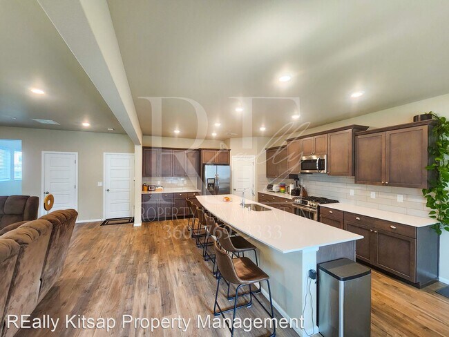 Building Photo - 4 br, 2.5 bath House - 1502 Baker Heights ...