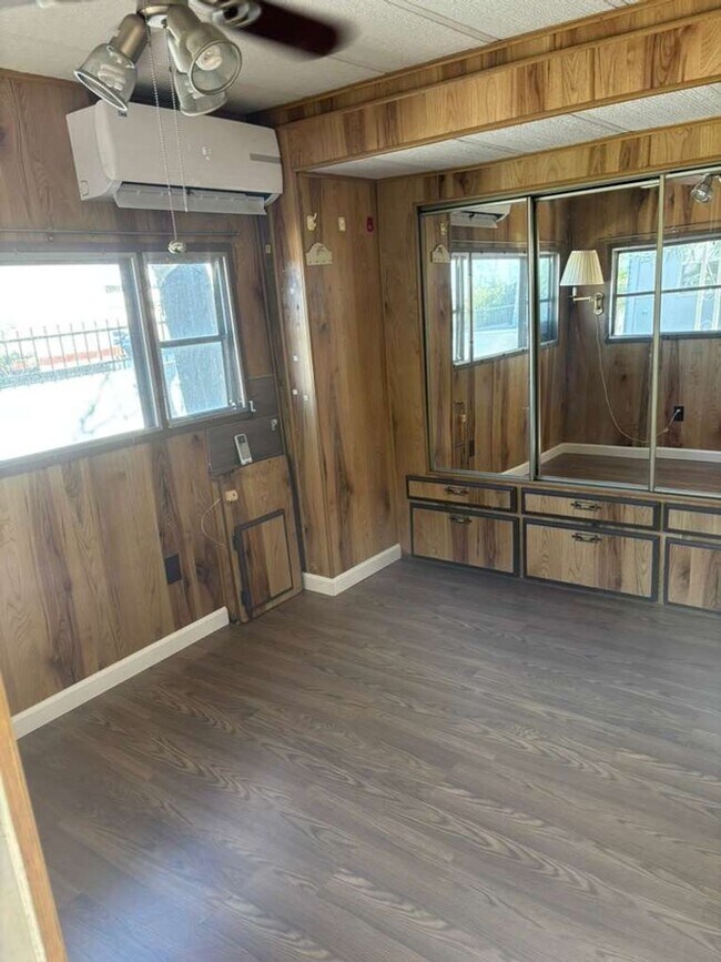 Foto del edificio - One bedroom One bath mobile home HBIRD Hallows MHP