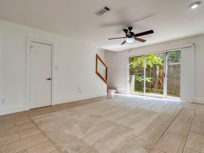 Foto del edificio - 6901 Old Quarry Ln