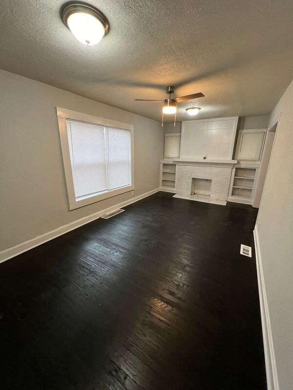 Building Photo - 4431 Agnes Ave