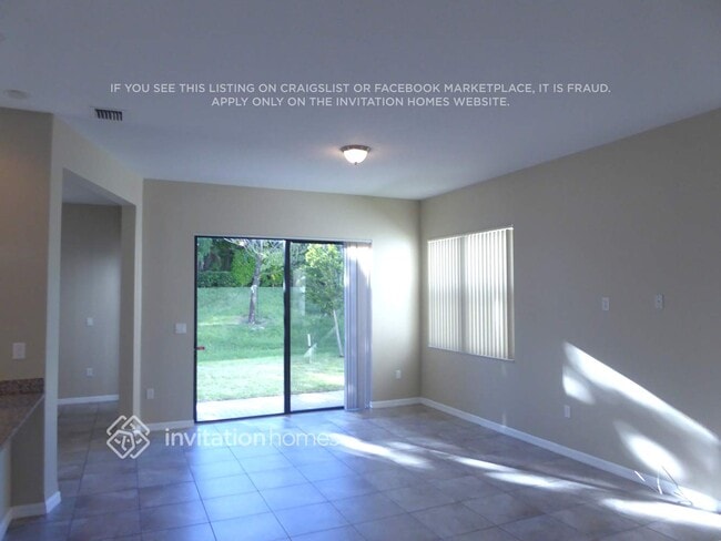 Building Photo - 3562 93rd Ave