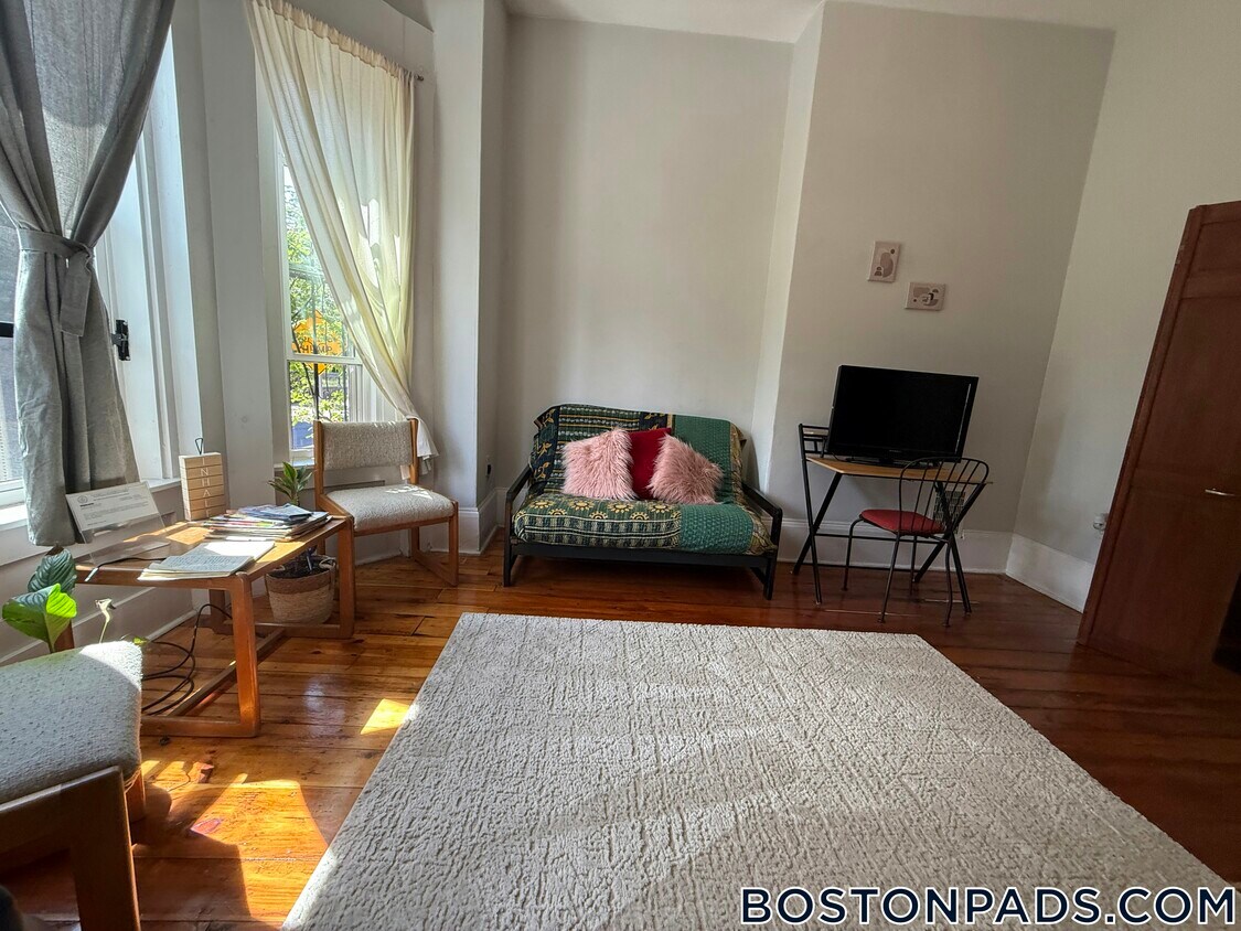 Foto principal - 94 Mt Pleasant Ave