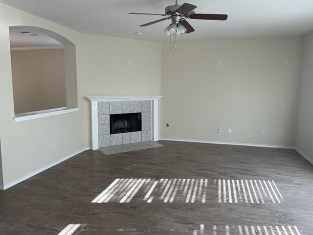 Foto del edificio - 2105 Fall Creek Dr
