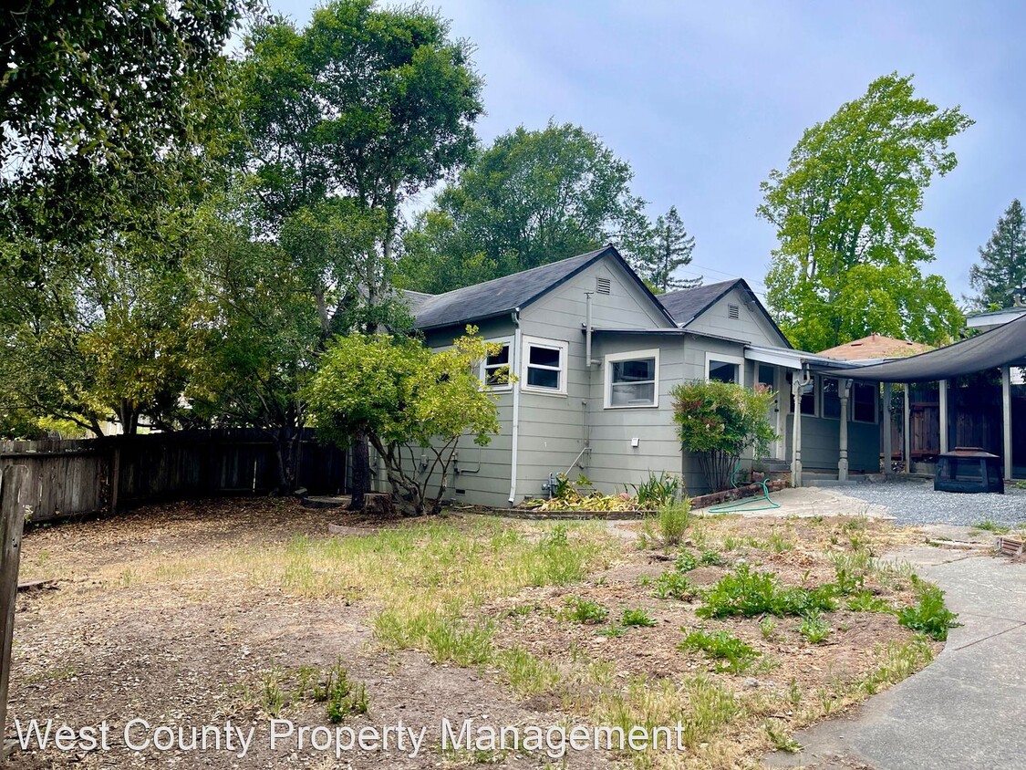 Primary Photo - 2 br, 1 bath House - 157 Florence Ave