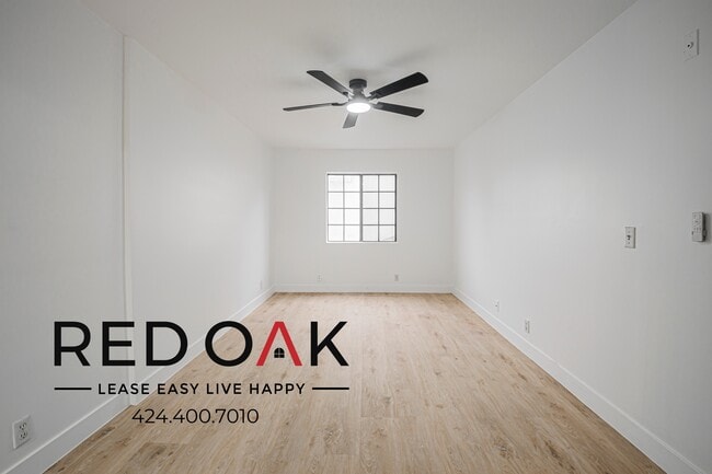 Foto del edificio - 4651 Cahuenga Blvd