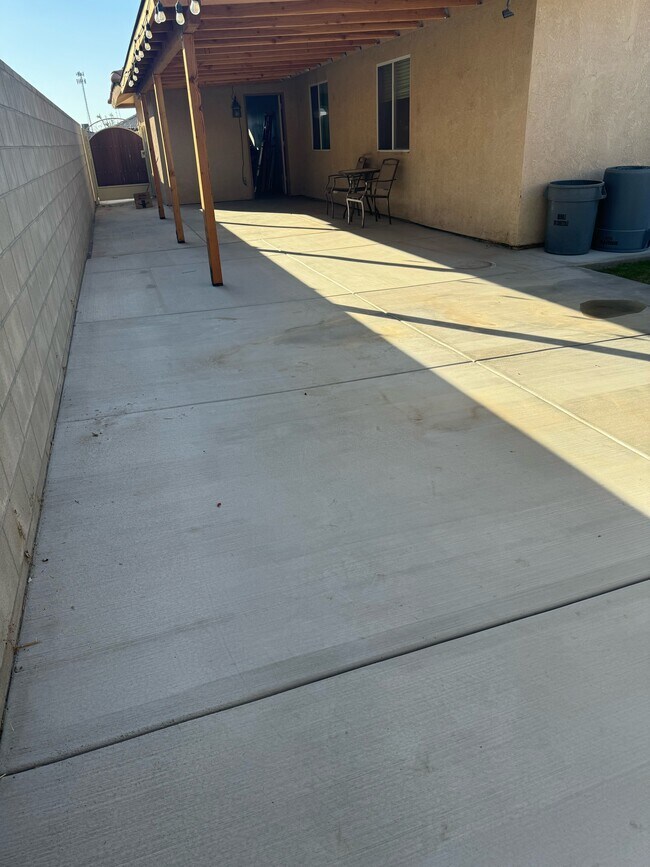 Foto del edificio - 268 Burns Ct