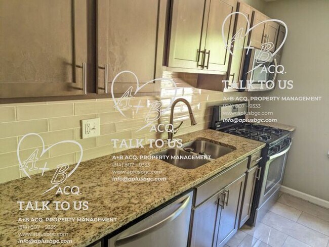 Foto del edificio - Spacious and Charming 3 Bed, 1.5 Bath Ranc...